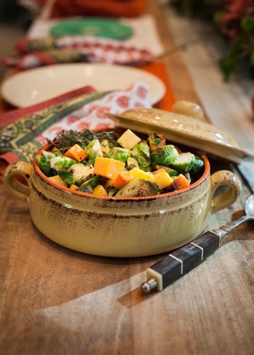 Photo of a bowl of healthy looking vegetarian fare