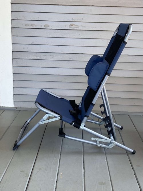 Photo of a prototype of the SPOON chair